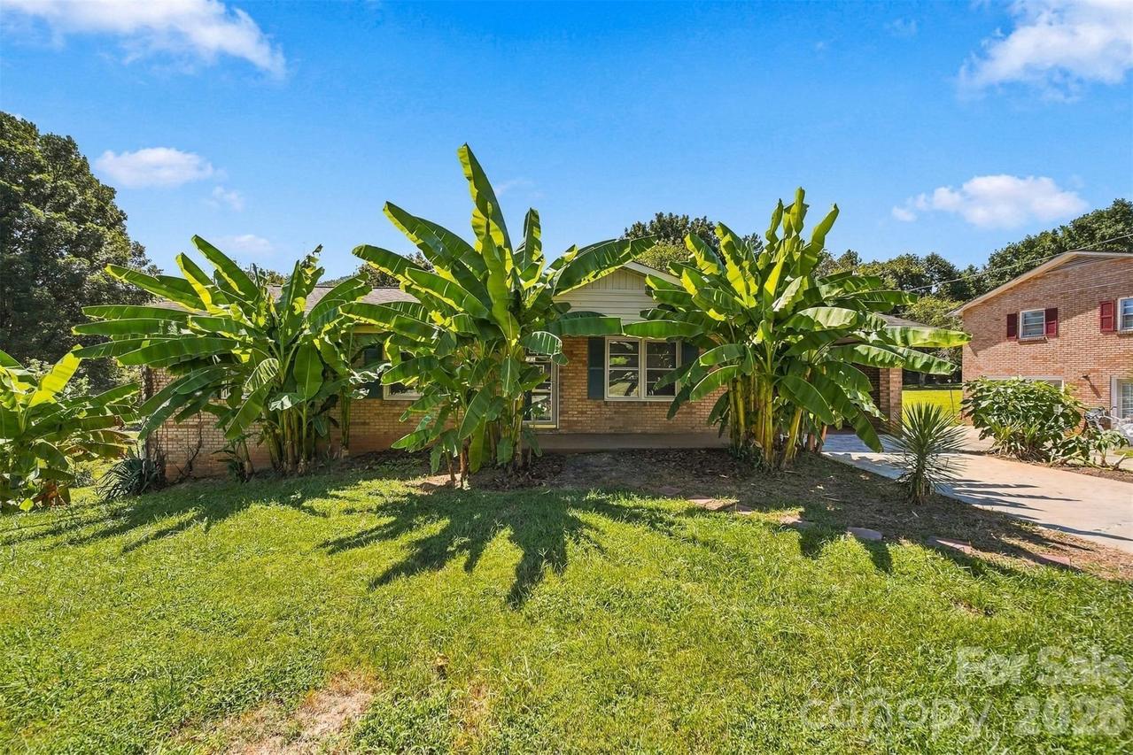 3490 Greentree Acres Rd., Valdese, NC 28690