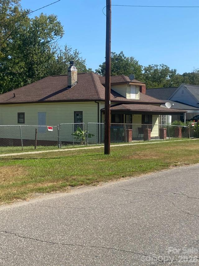 211 E Washington Ave., Bessemer City, NC 28016