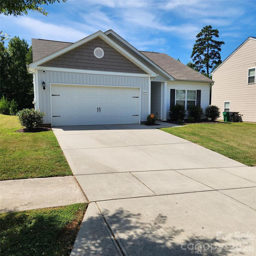 8623 Ballard Hills Ct., Charlotte, NC 28215