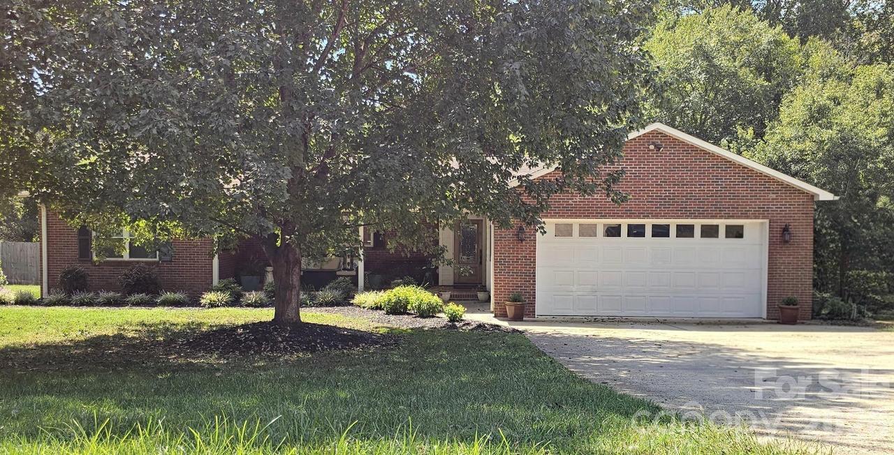 827 Ferndale Dr., Statesville, NC 28677