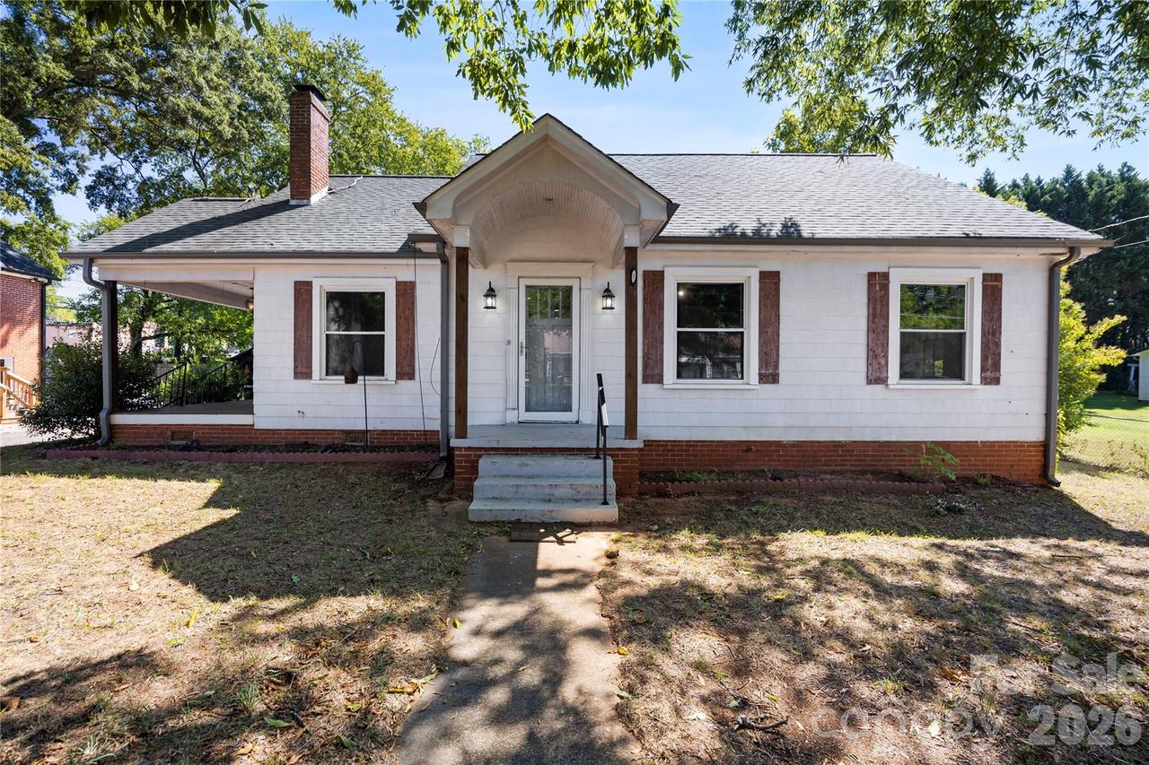 309 S Main Ave., Newton, NC 28658