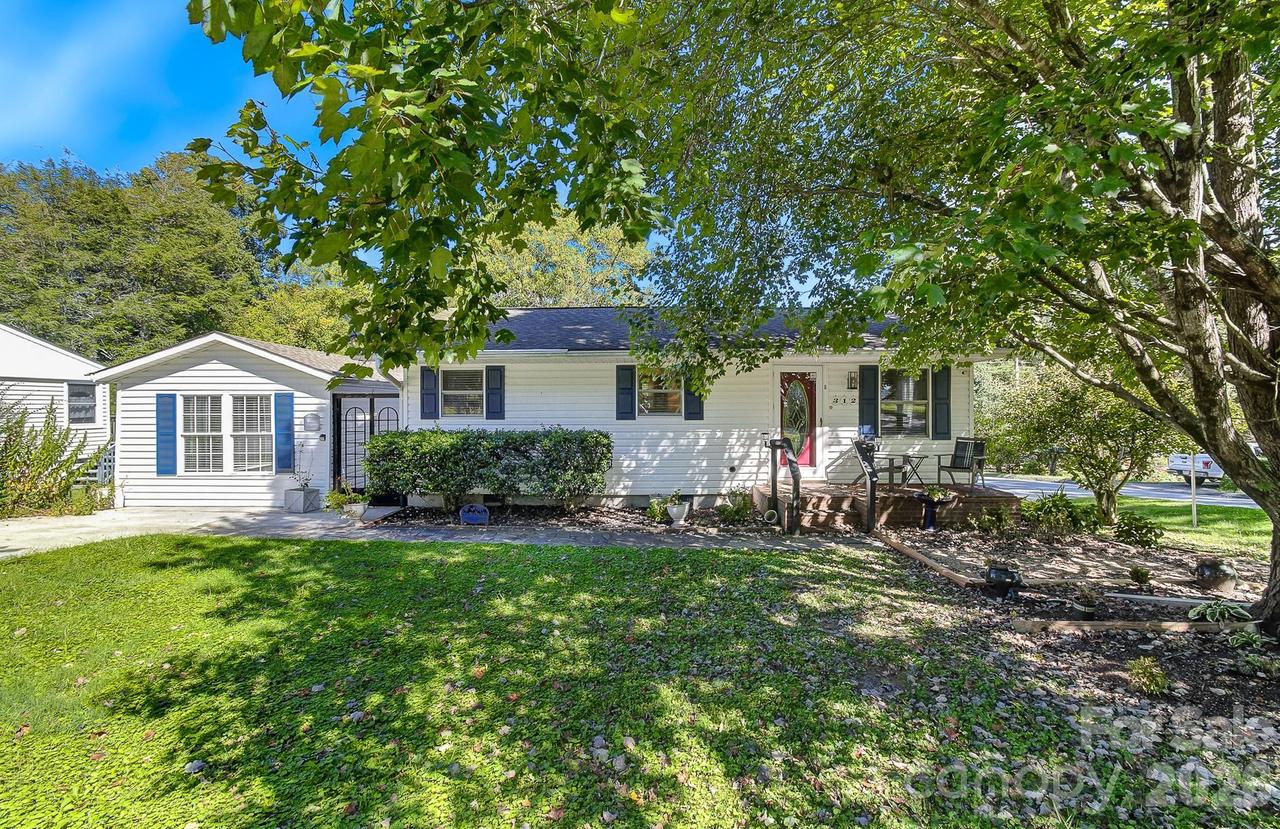 312 Jack St., Hendersonville, NC 28792
