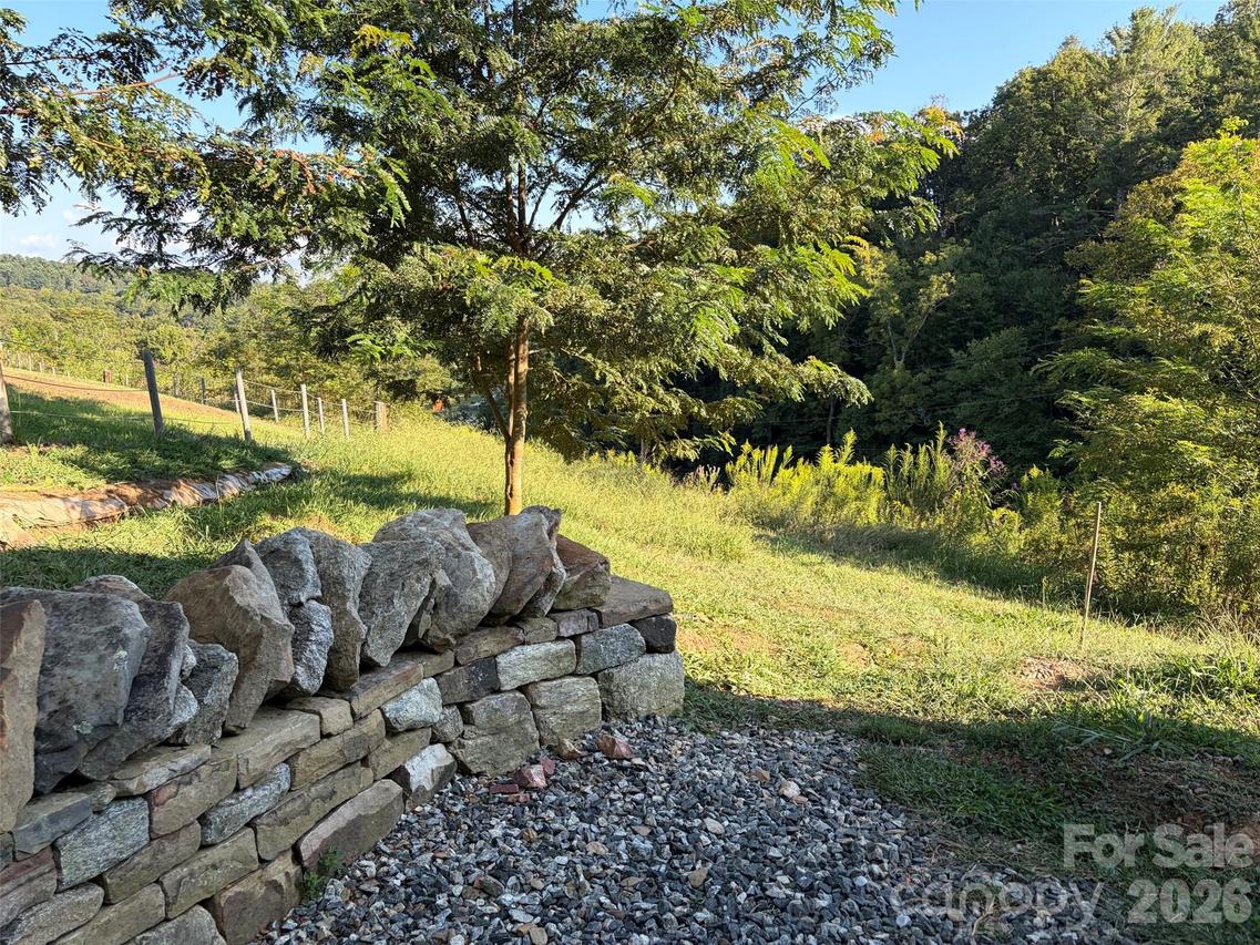 4401 Meadows Town Rd., Marshall, NC 28753