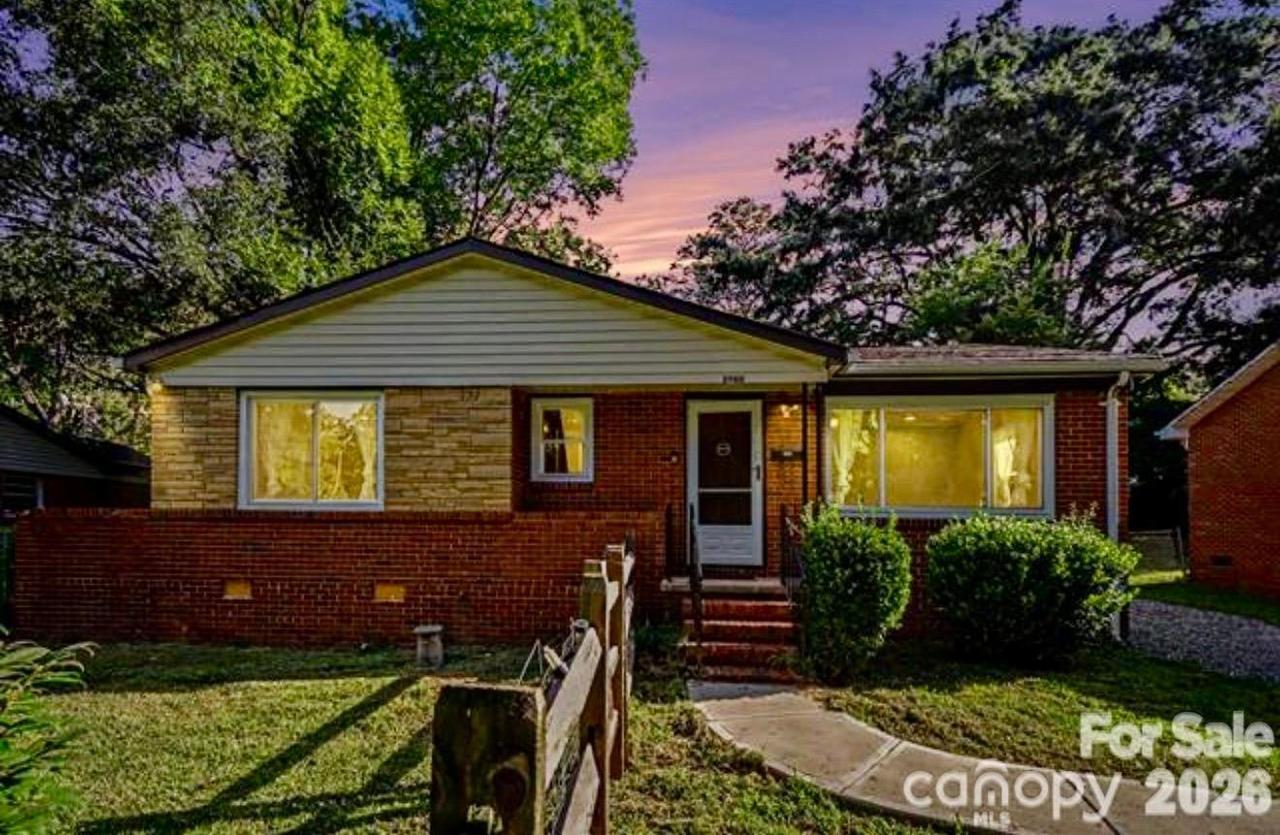 3960 Bristol Dr., Charlotte, NC 28208