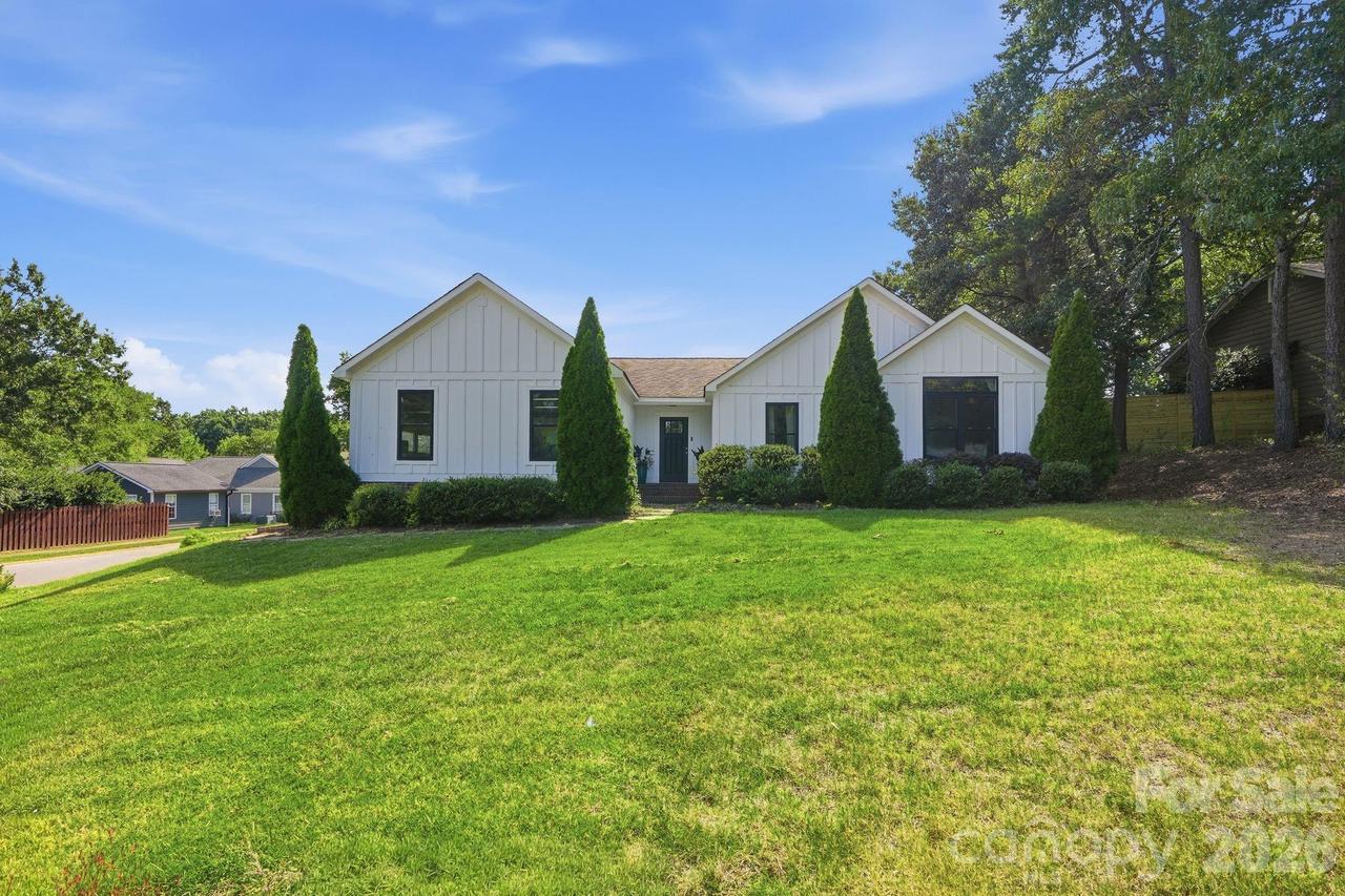 12632 Sulgrave Dr., Huntersville, NC 28078