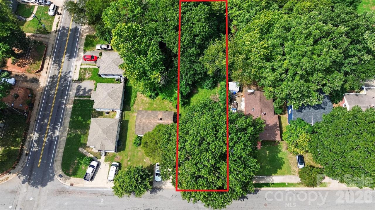 2011 Erie St., Charlotte, NC 28216