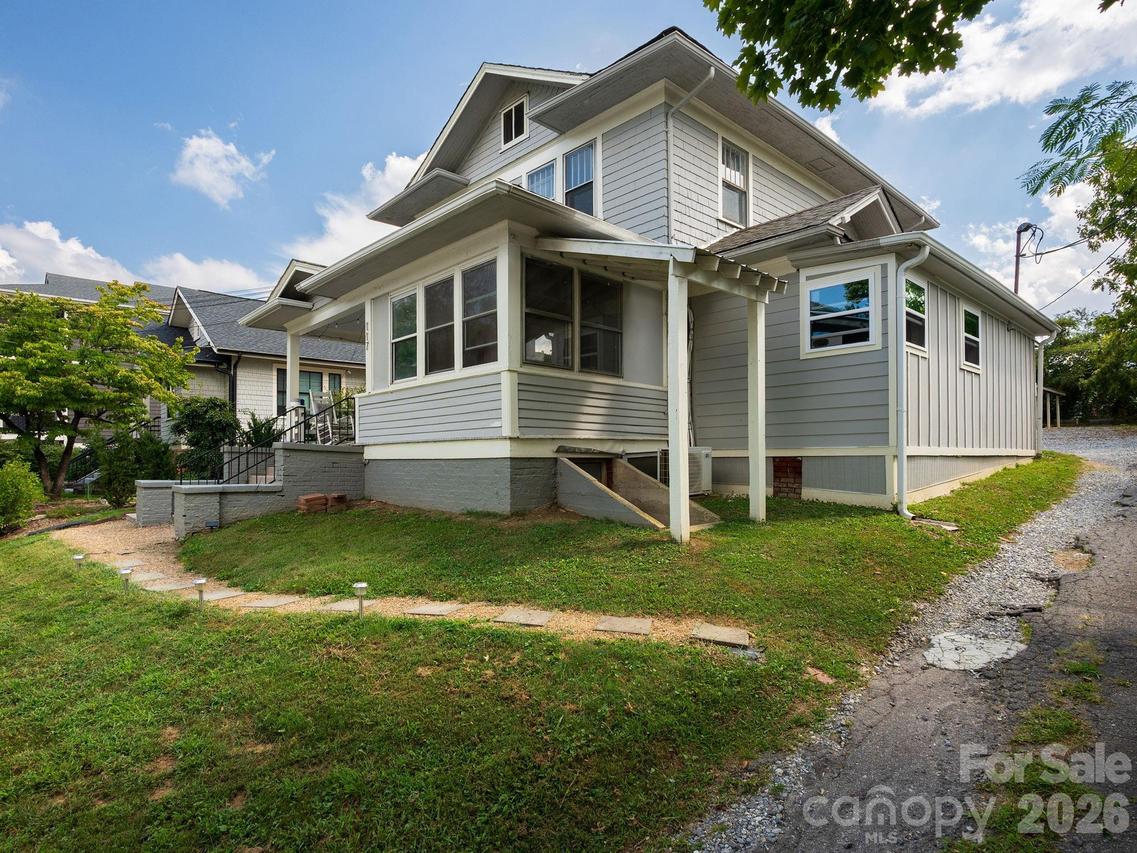 117 & 119 Spears Ave., Asheville, NC 28801