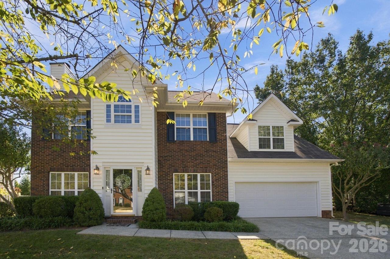 2807 Edgebrook Cir., Matthews, NC 28105