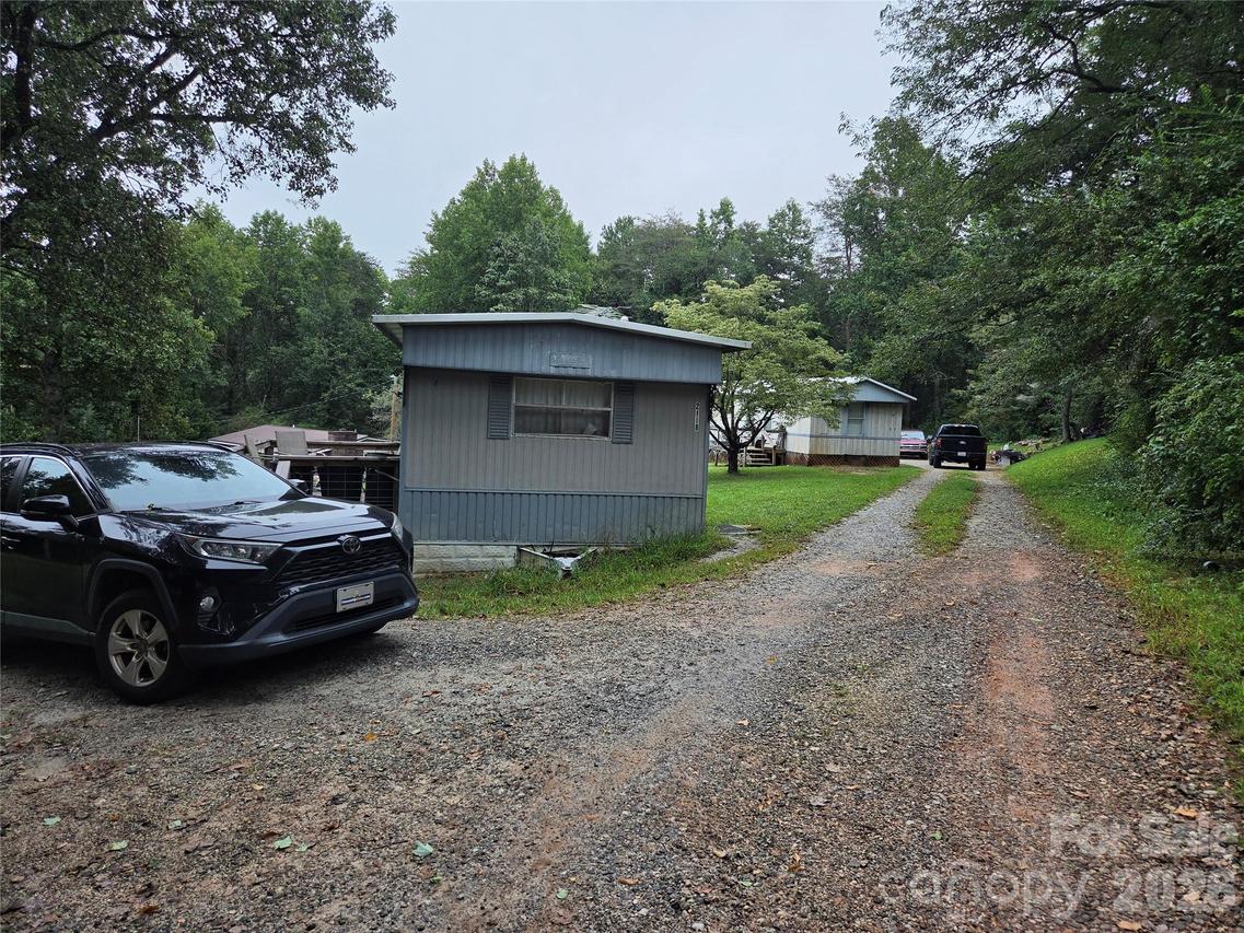2116 Fox Mountain Rd., Columbus, NC 28722