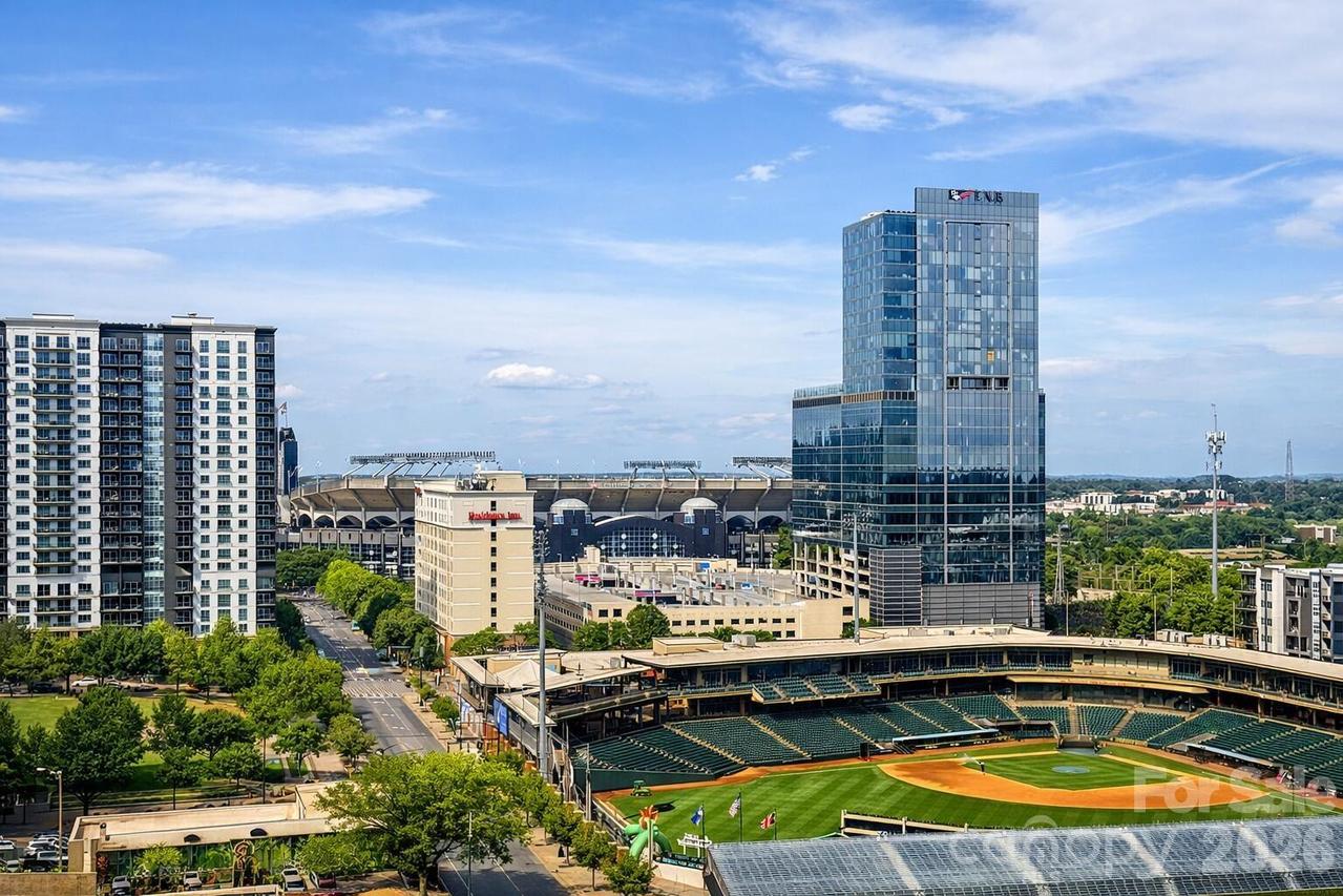 333 W Trade St. #907, Charlotte, NC 28202