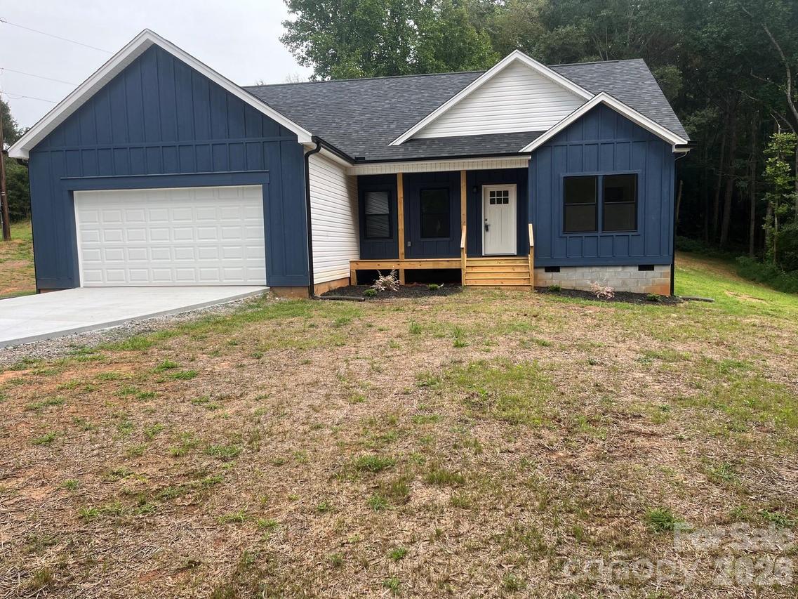 914 Old Hollis Rd., Ellenboro, NC 28040