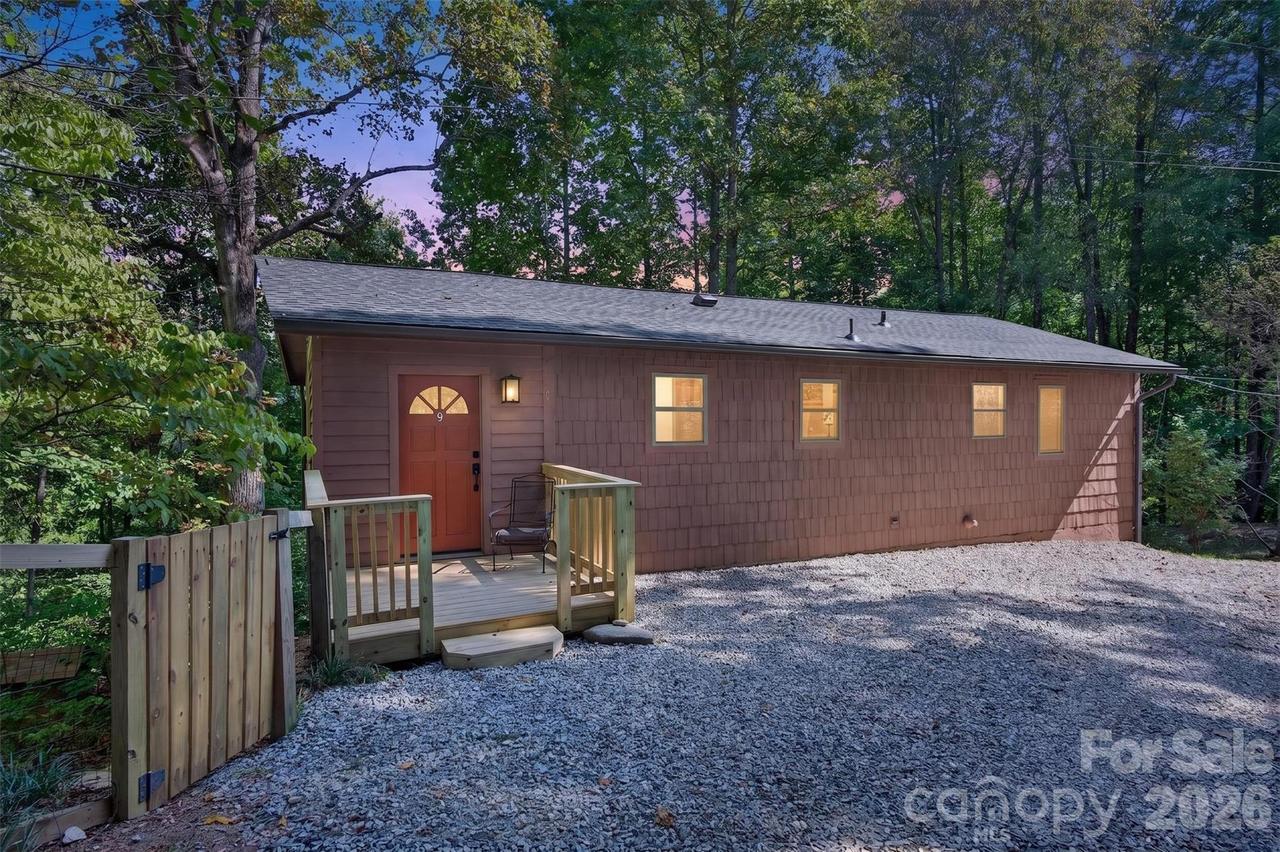 9 Good Neighbor Ridge, Weaverville, NC 28787