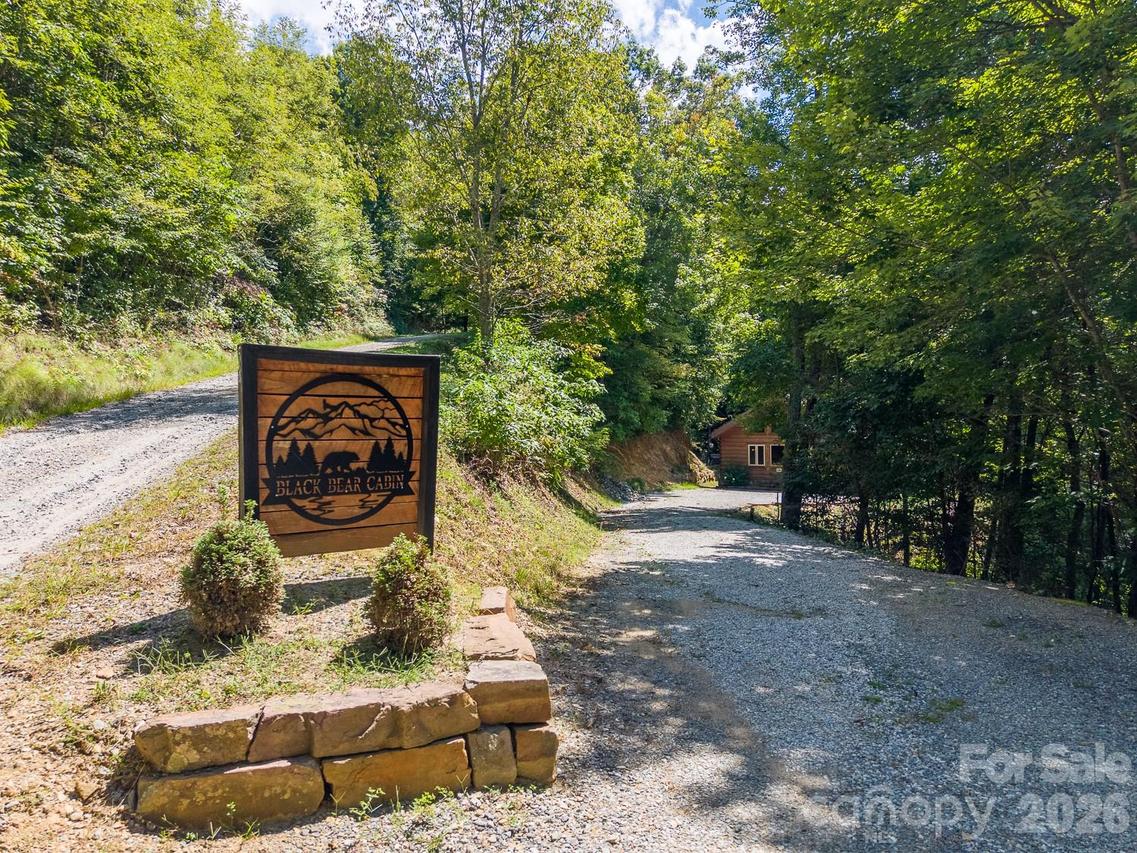 58 Indianola Ln., Bryson City, NC 28713