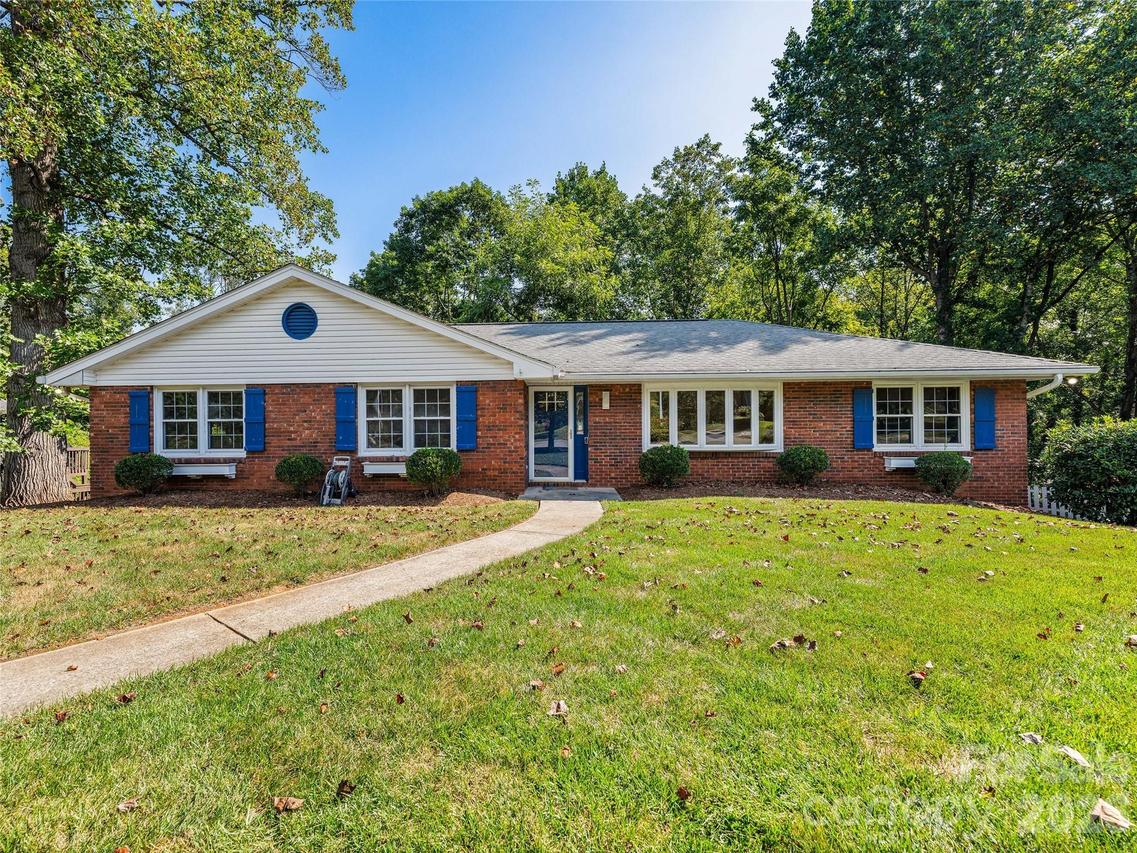 531 Bluebird Ridge, Asheville, NC 28804