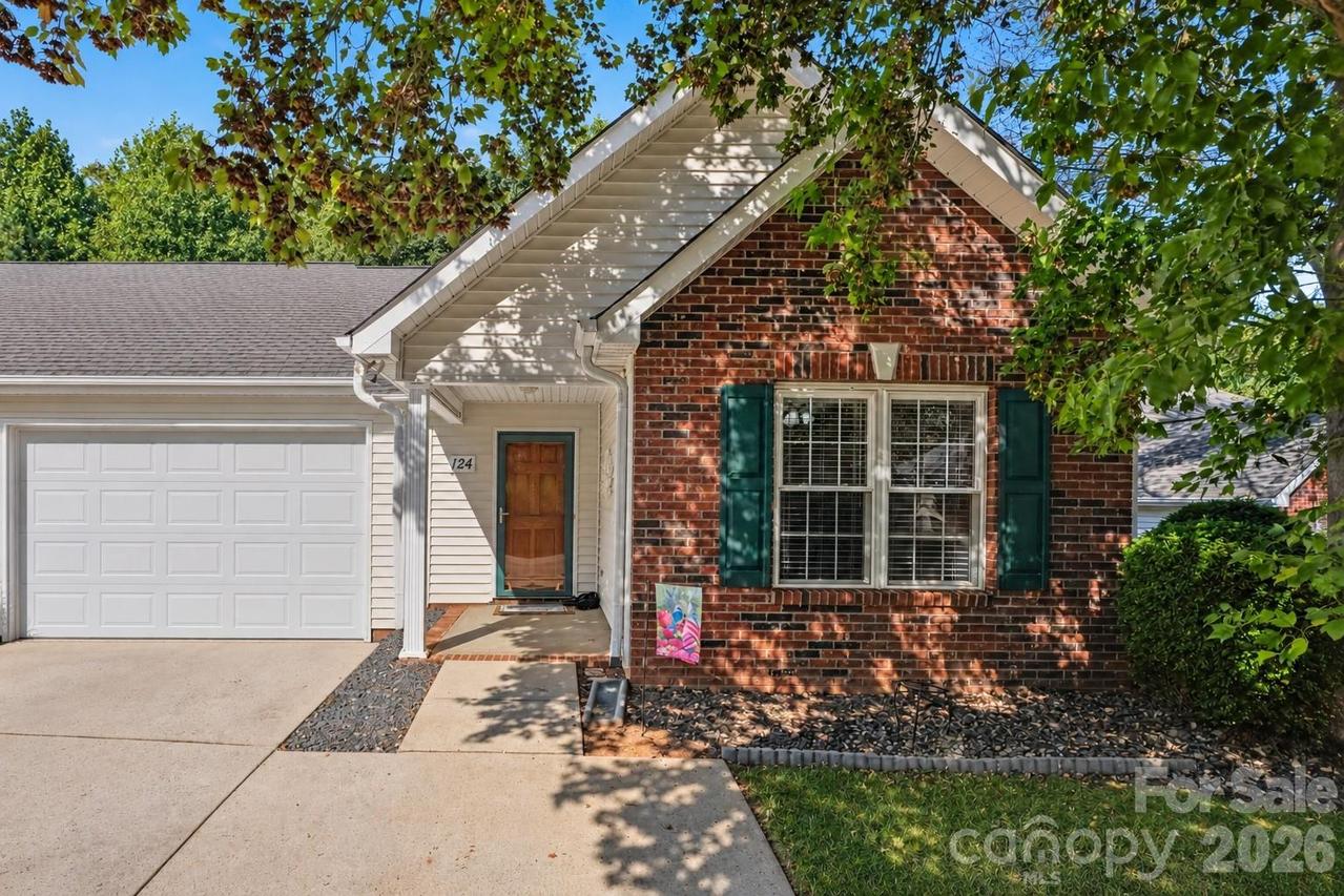 124 Keswick Ln., Mooresville, NC 28117