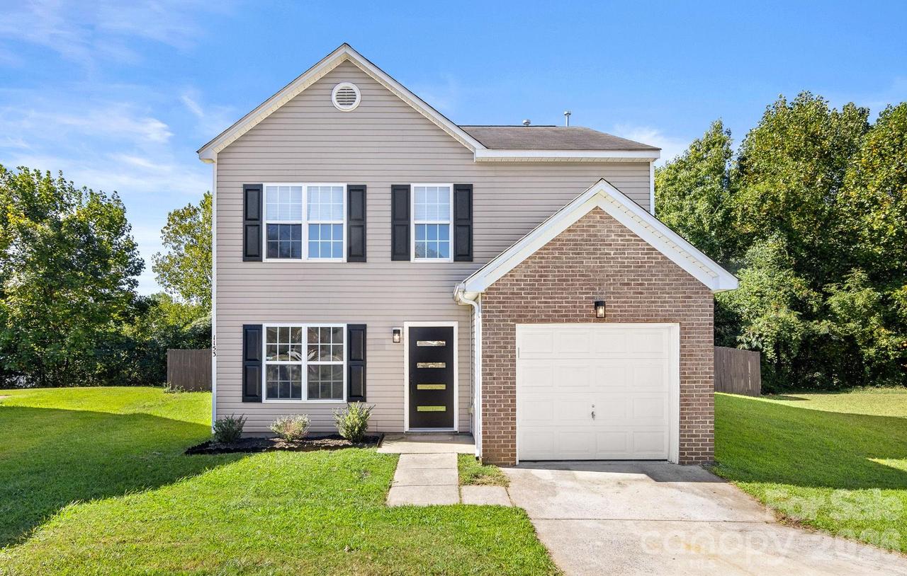 1153 Delander Ln., Charlotte, NC 28214