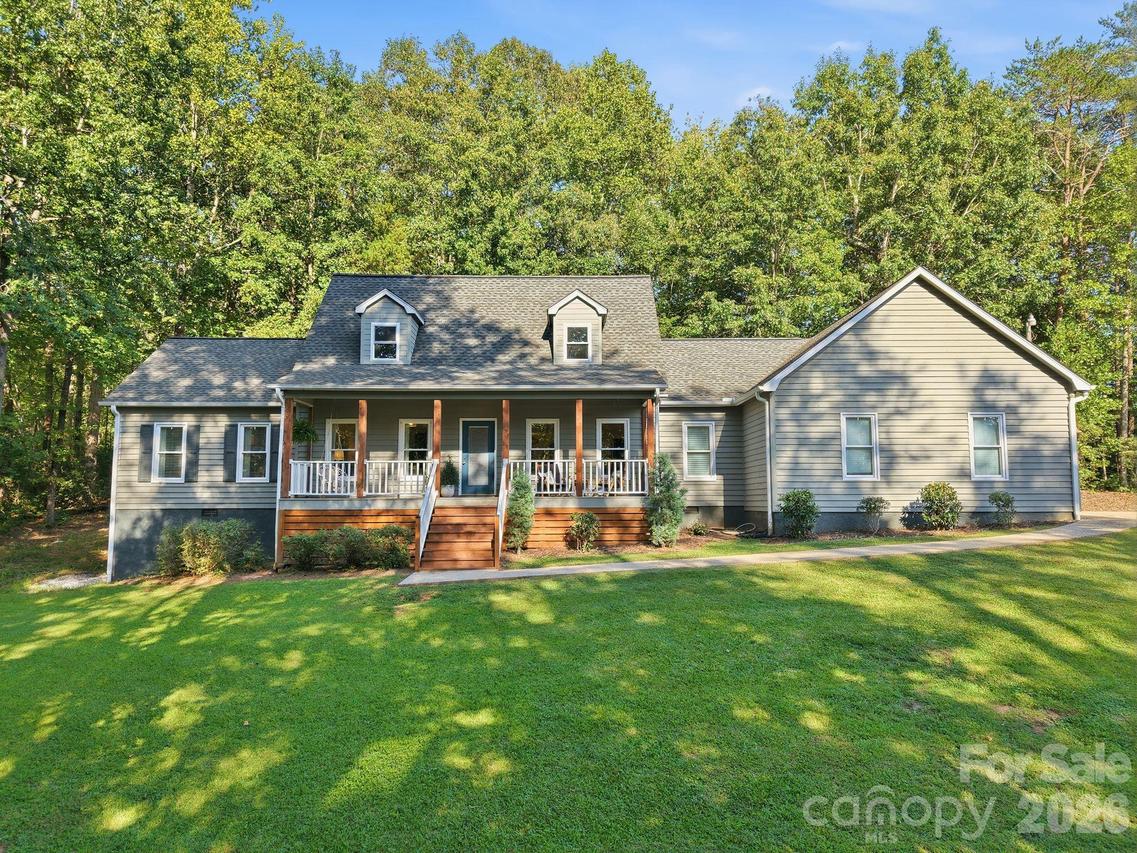 55 Brookside Dr., Columbus, NC 28722