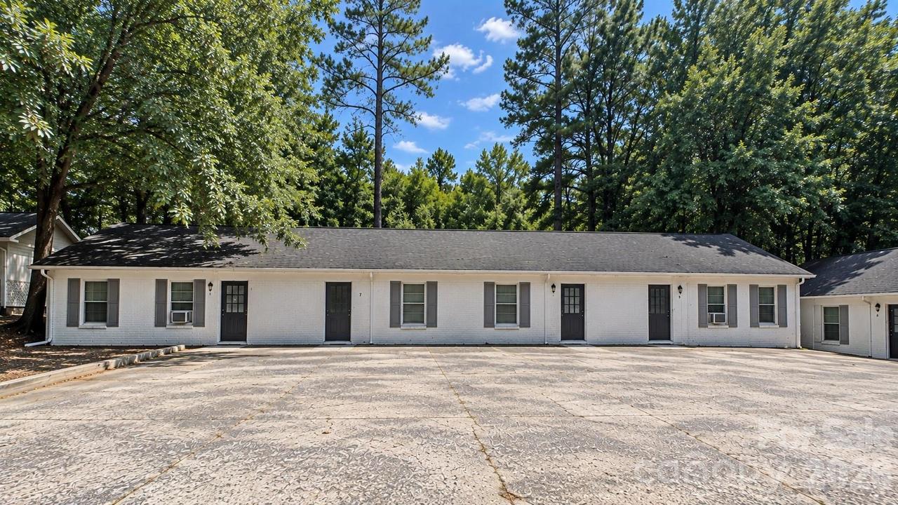 595 Betty St., Gastonia, NC 28054