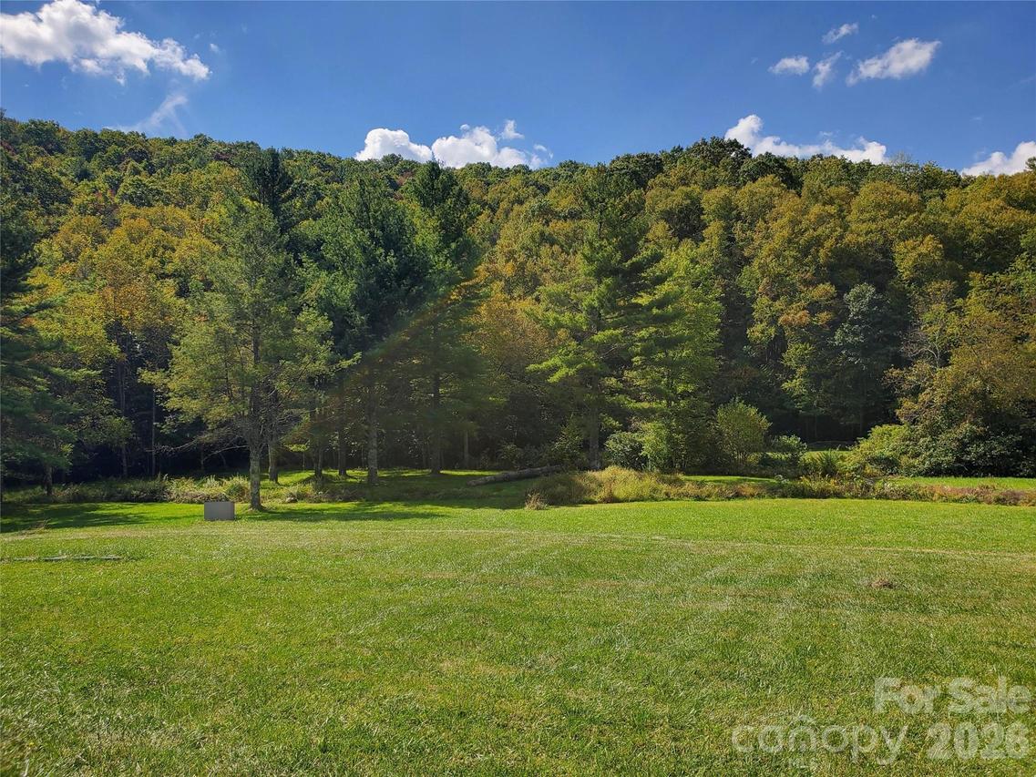 000 Nettle Knob Rd., West Jefferson, NC 28694