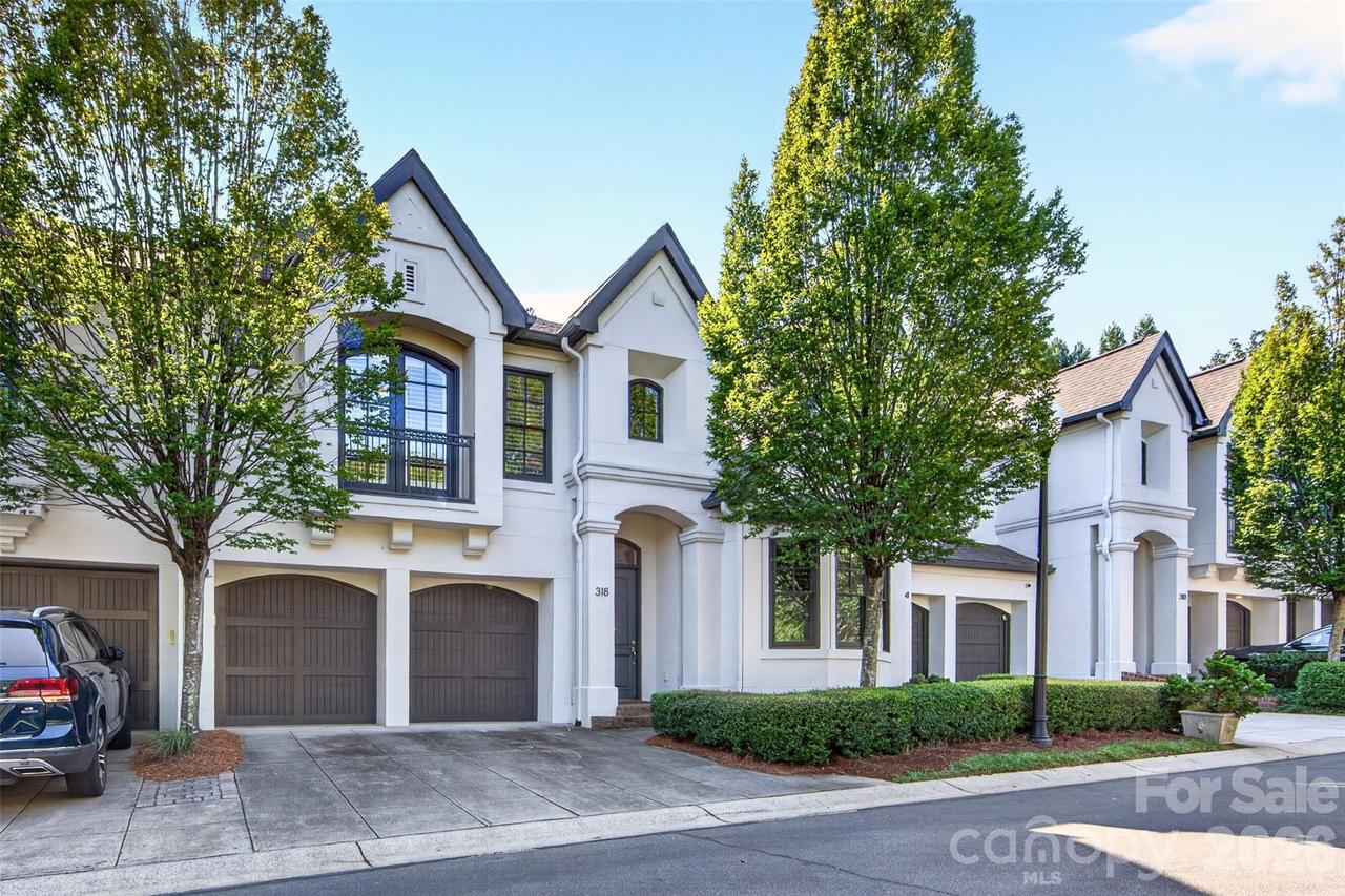 318 Wendover Heights Cir., Charlotte, NC 28211