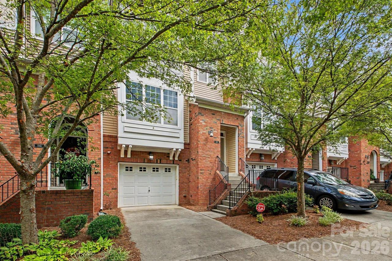 845 Windy Falls Dr., Huntersville, NC 28078