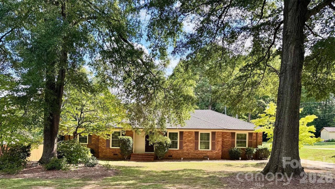 13507 Four Oaks Ln., Matthews, NC 28105