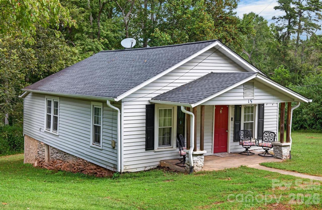15 Circle St., Granite Falls, NC 28630