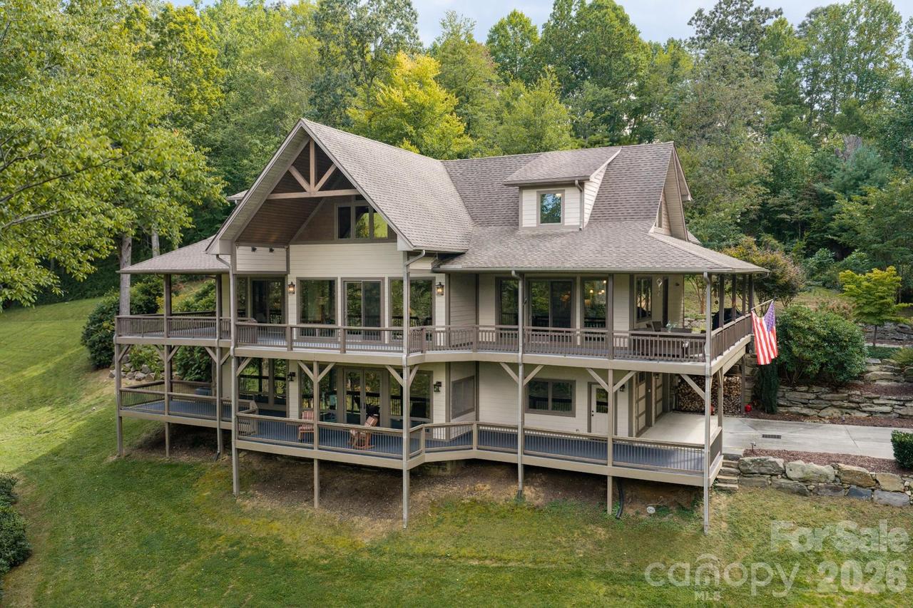 538 Celebration Cove, Clyde, NC 28721