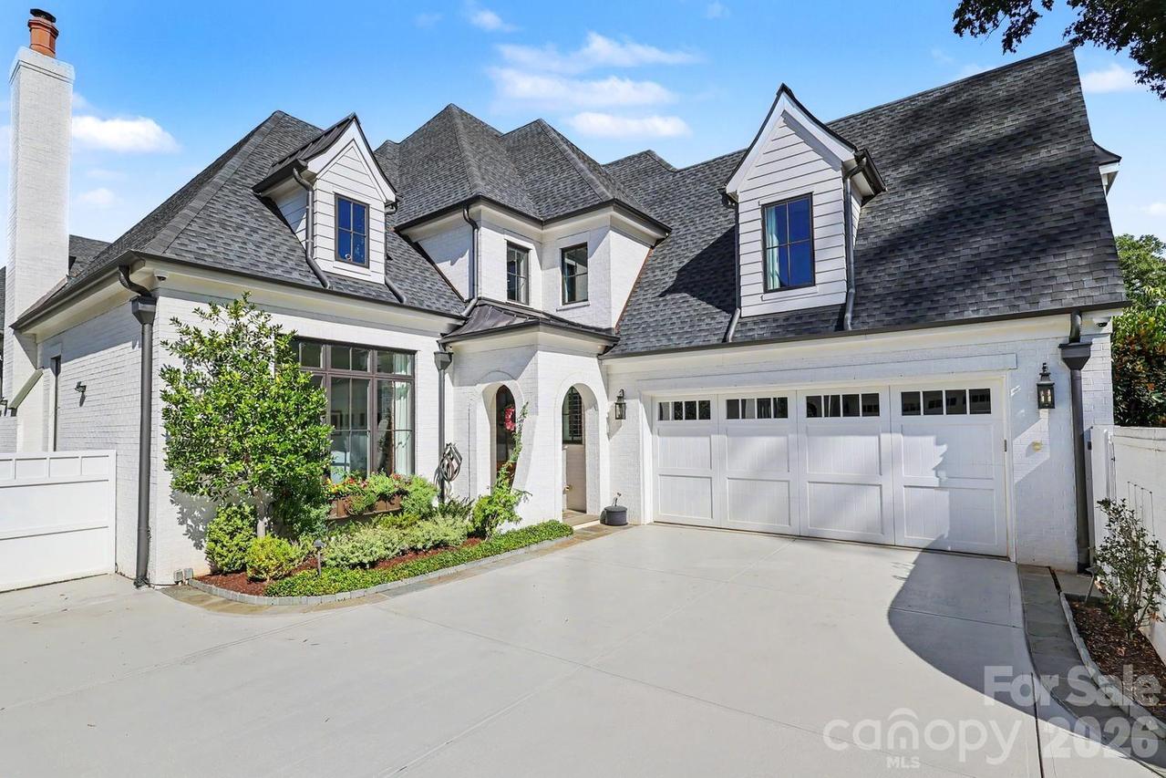 1318 S Kings Dr., Charlotte, NC 28207