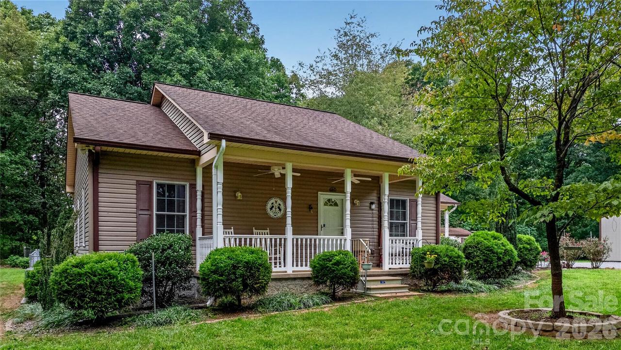 123 Trumpet Branch Rd., Olin, NC 28660