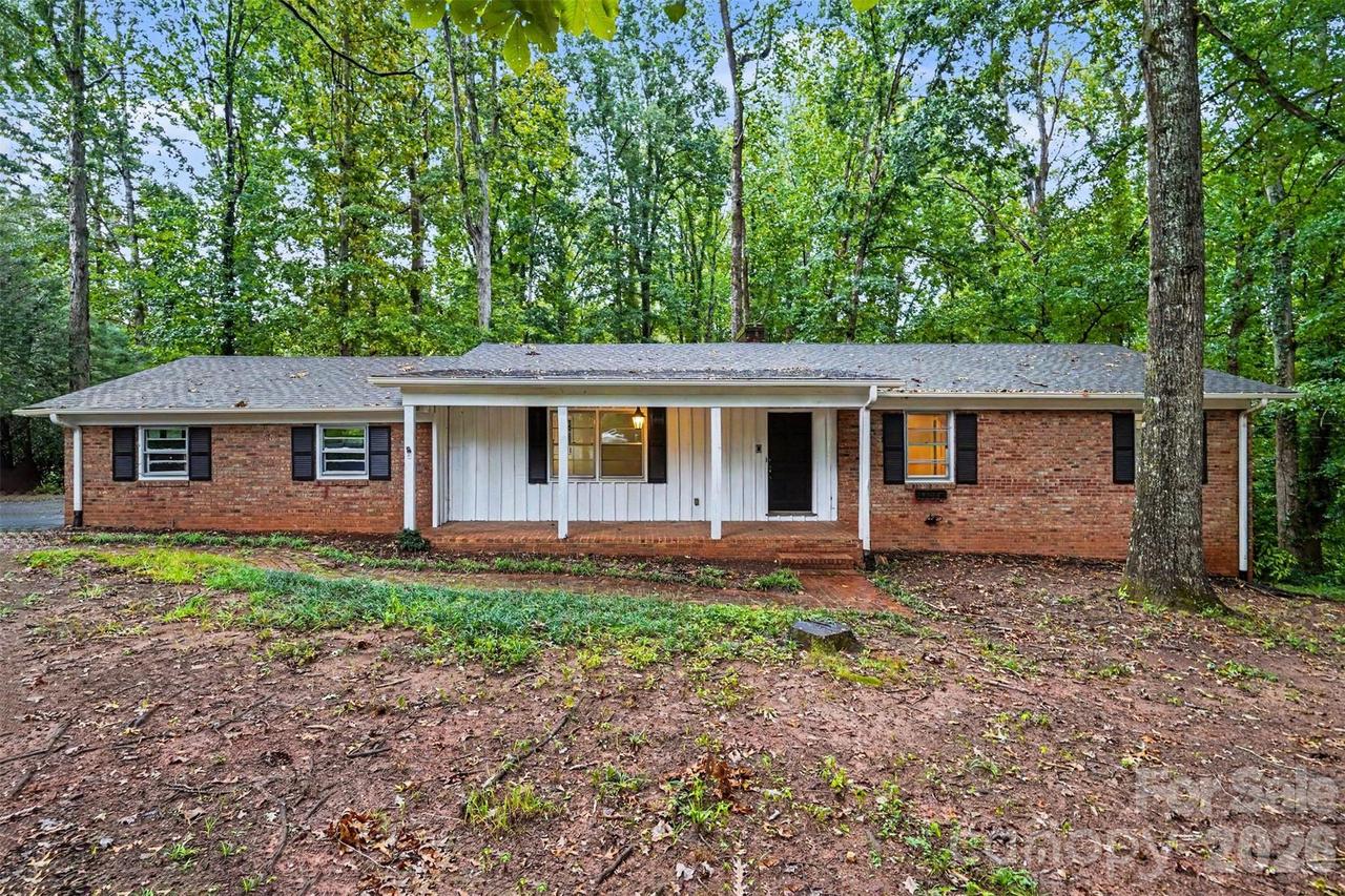 307 Florence Rd., Statesville, NC 28625