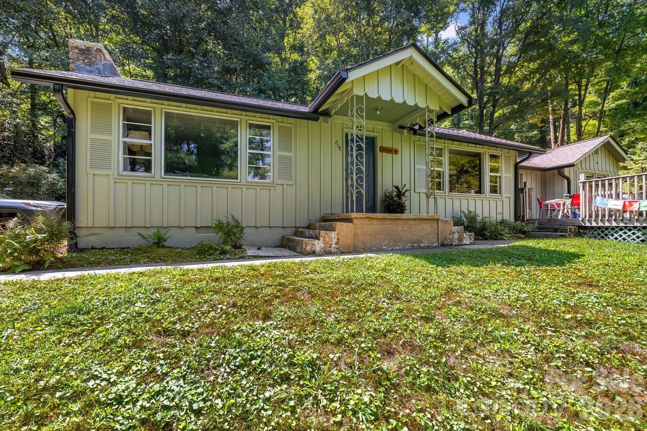 258 Old Homestead Rd., Hendersonville, NC 28739
