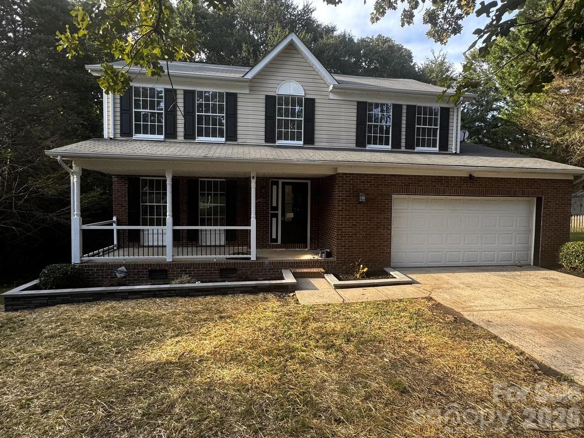 10740 Roxbury Ct., Charlotte, NC 28214
