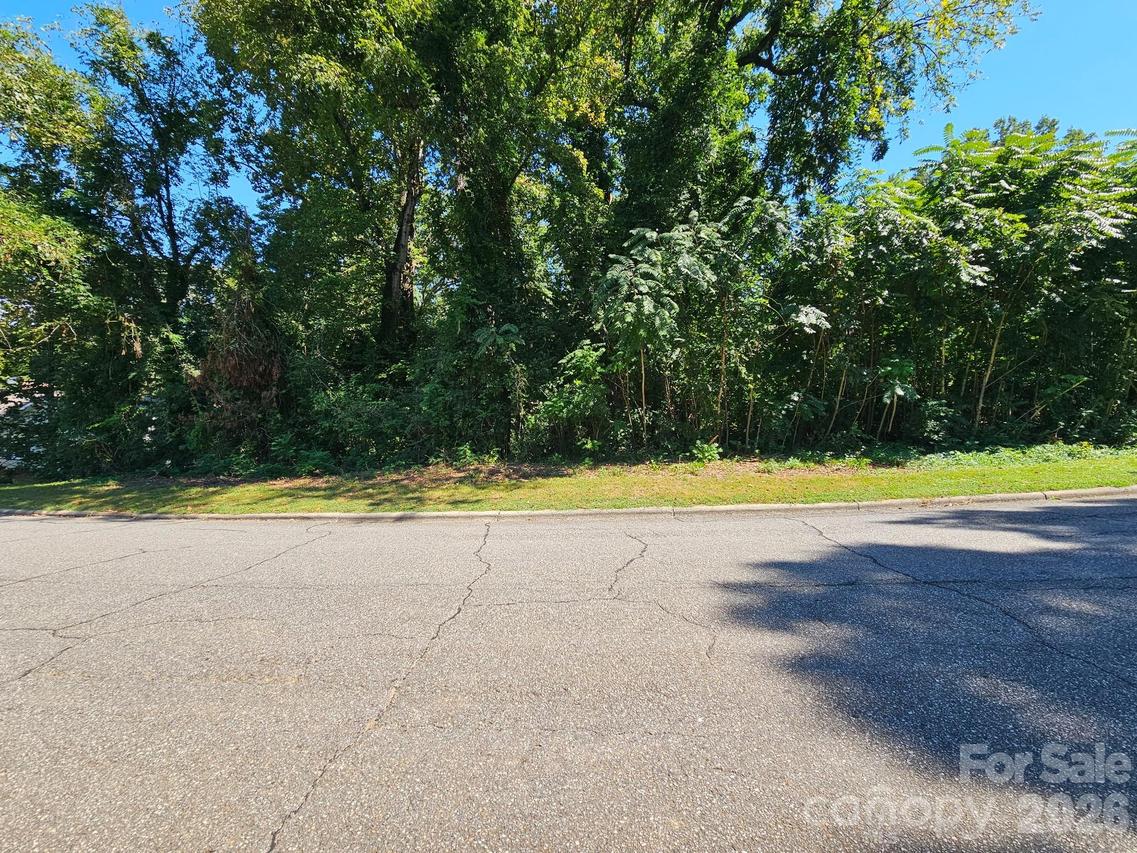 0000 Holland Dr., Statesville, NC 28677