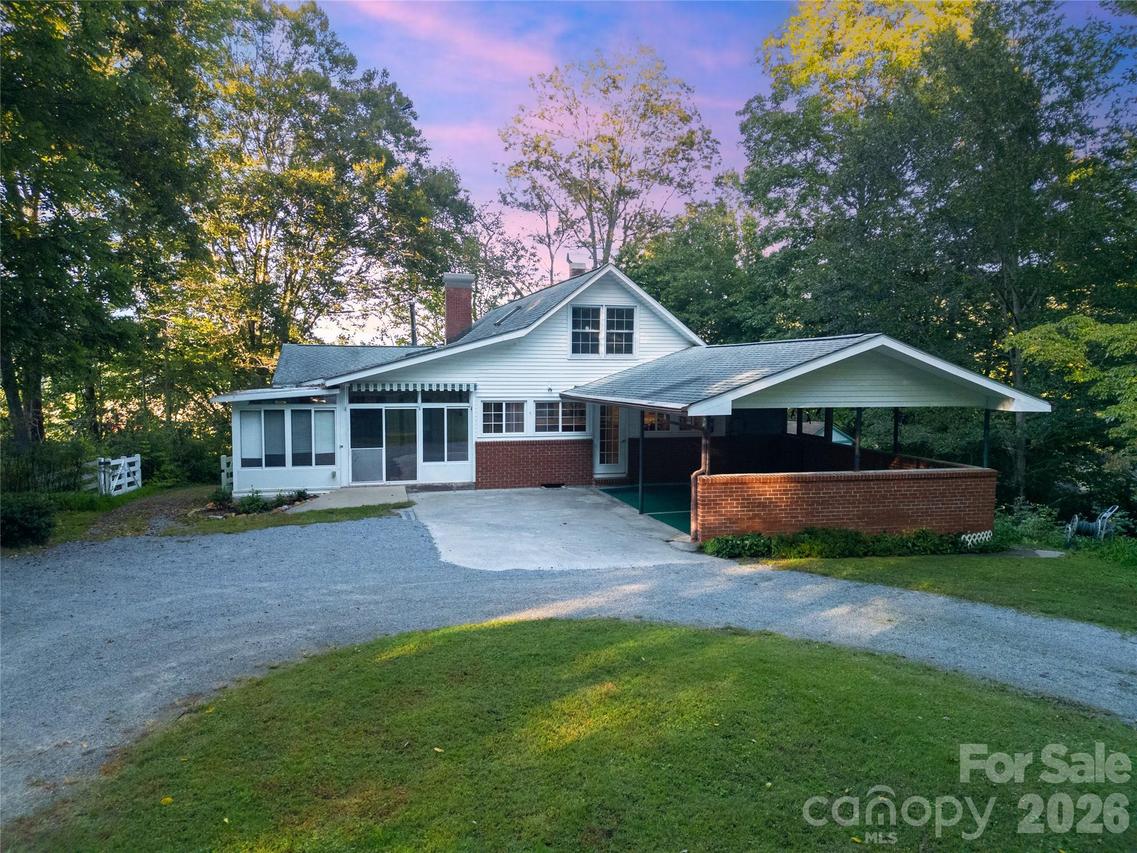 4392 Island Ford Rd., Brevard, NC 28712