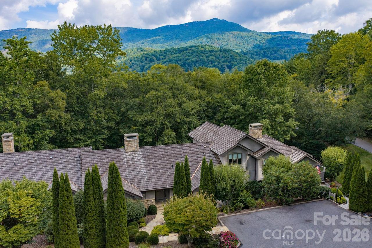 659 Clubhouse Dr. #D2, Banner Elk, NC 28604