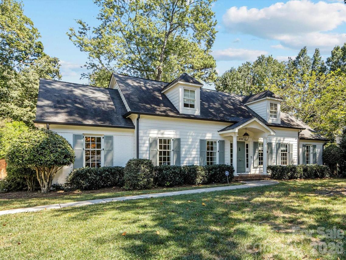 3719 Plumgrove Ct., Charlotte, NC 28210