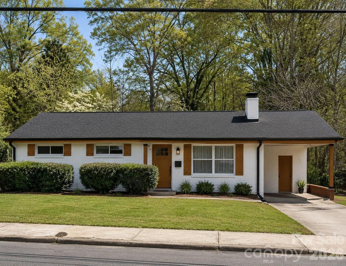 1726 Belmar Dr., Gastonia, NC 28052