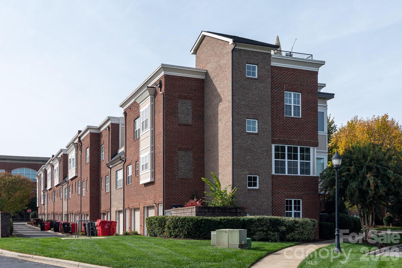 246 Harbour Place Dr., Davidson, NC 28036