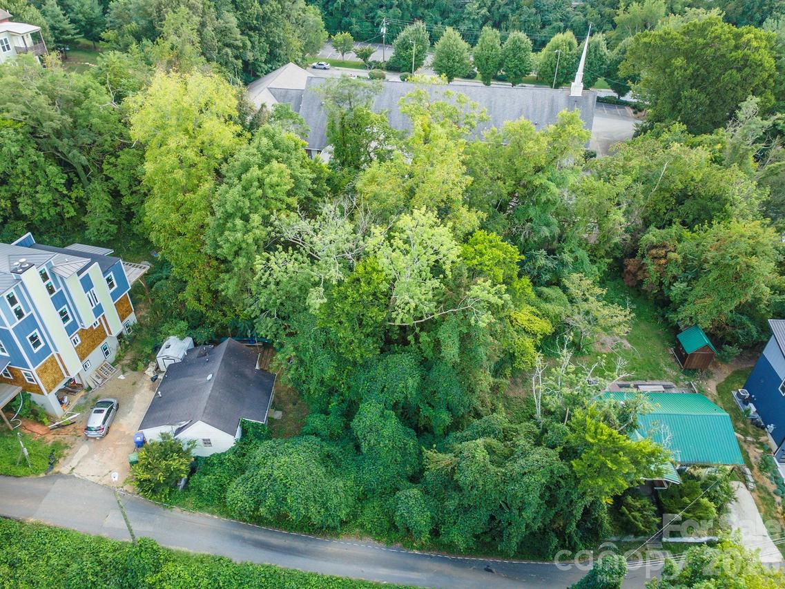22 Weaver St., Asheville, NC 28801