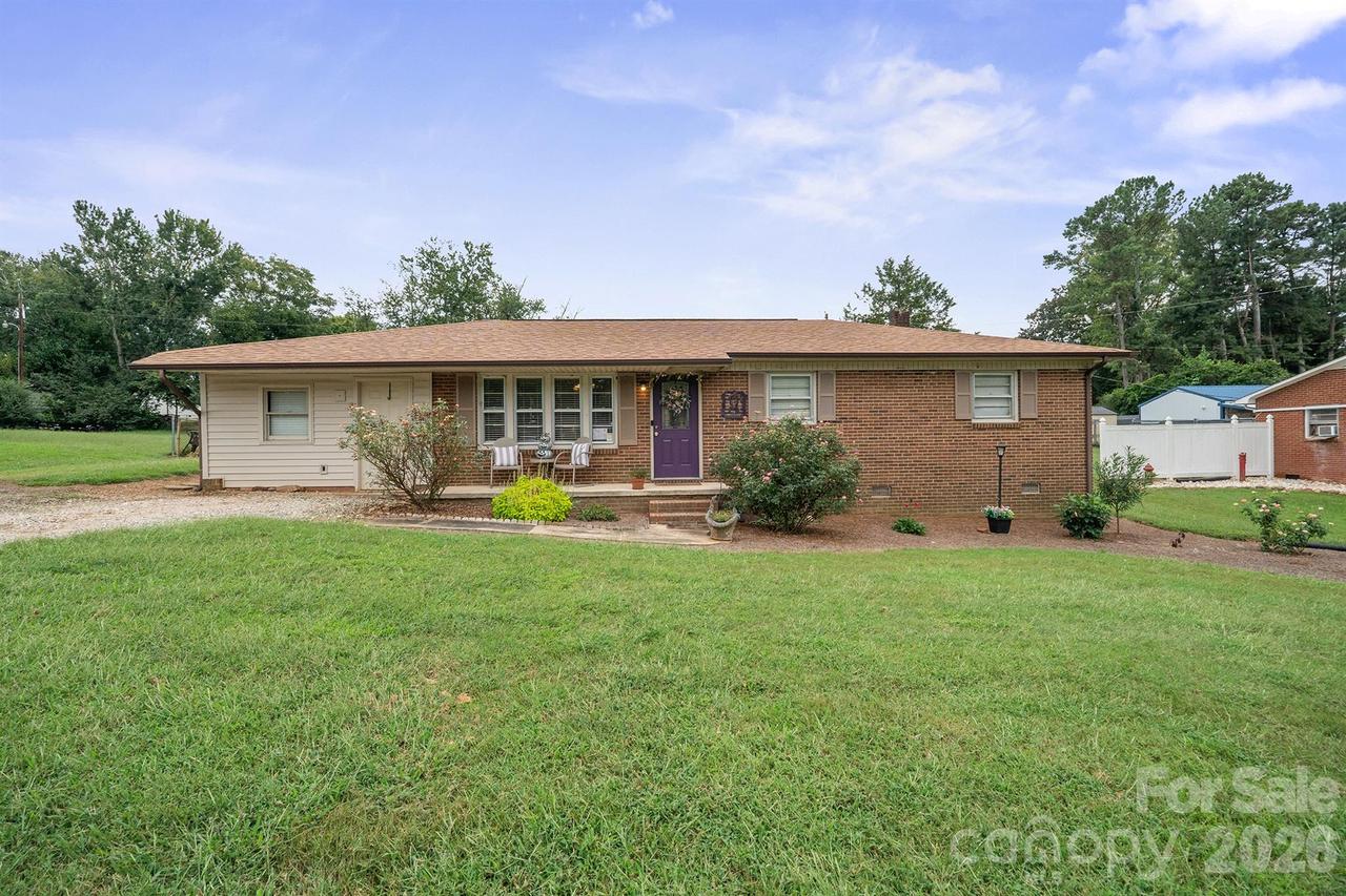 1782 Cameron Rd., Lincolnton, NC 28092