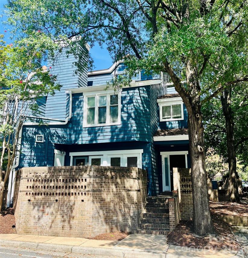 423 W 8th St. #73, Charlotte, NC 28202