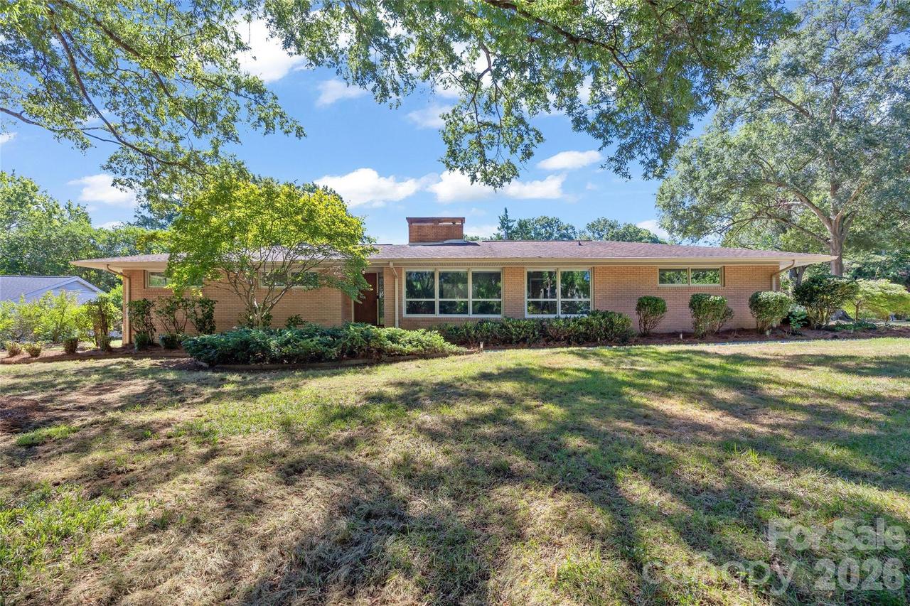 933 Coulwood Dr., Charlotte, NC 28214