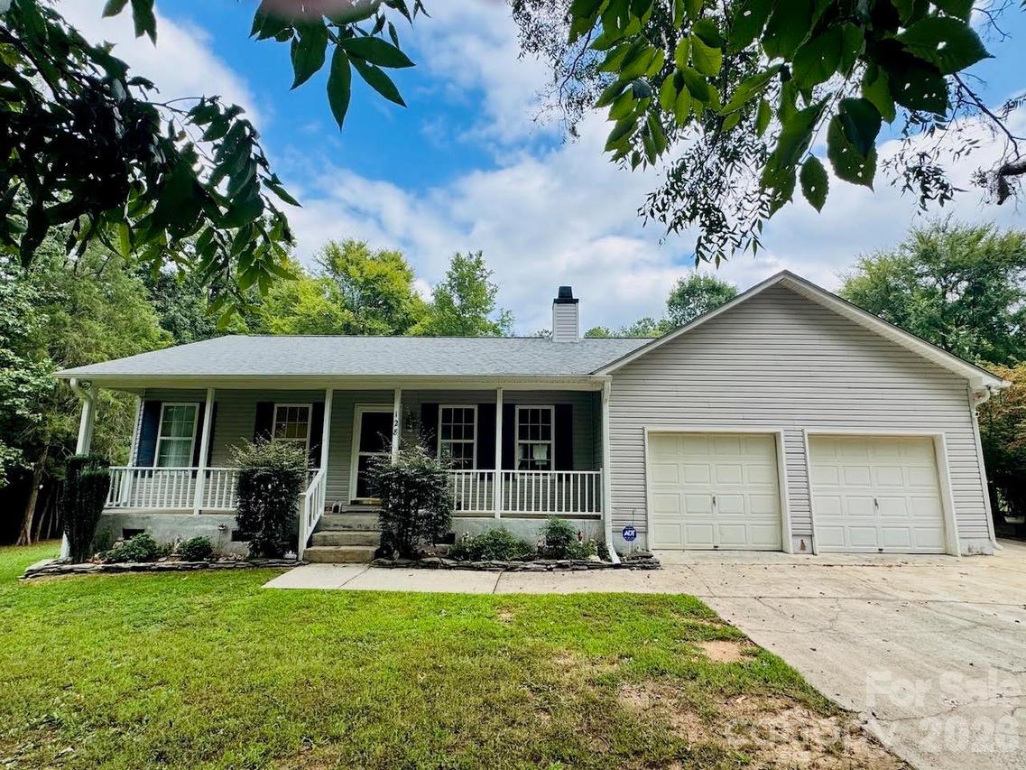 128 Maxamy Ln., Mooresville, NC 28117