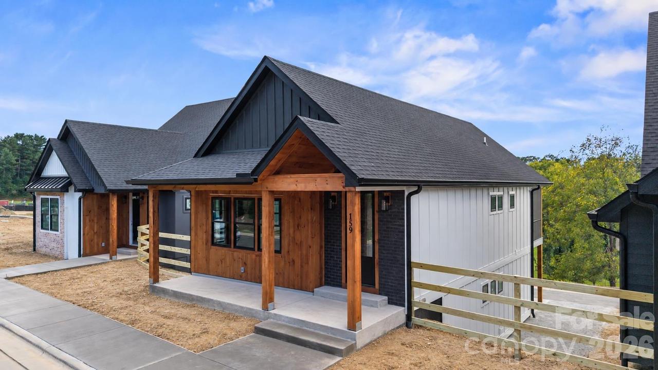 159 Martha Ave. #2, Hendersonville, NC 28792