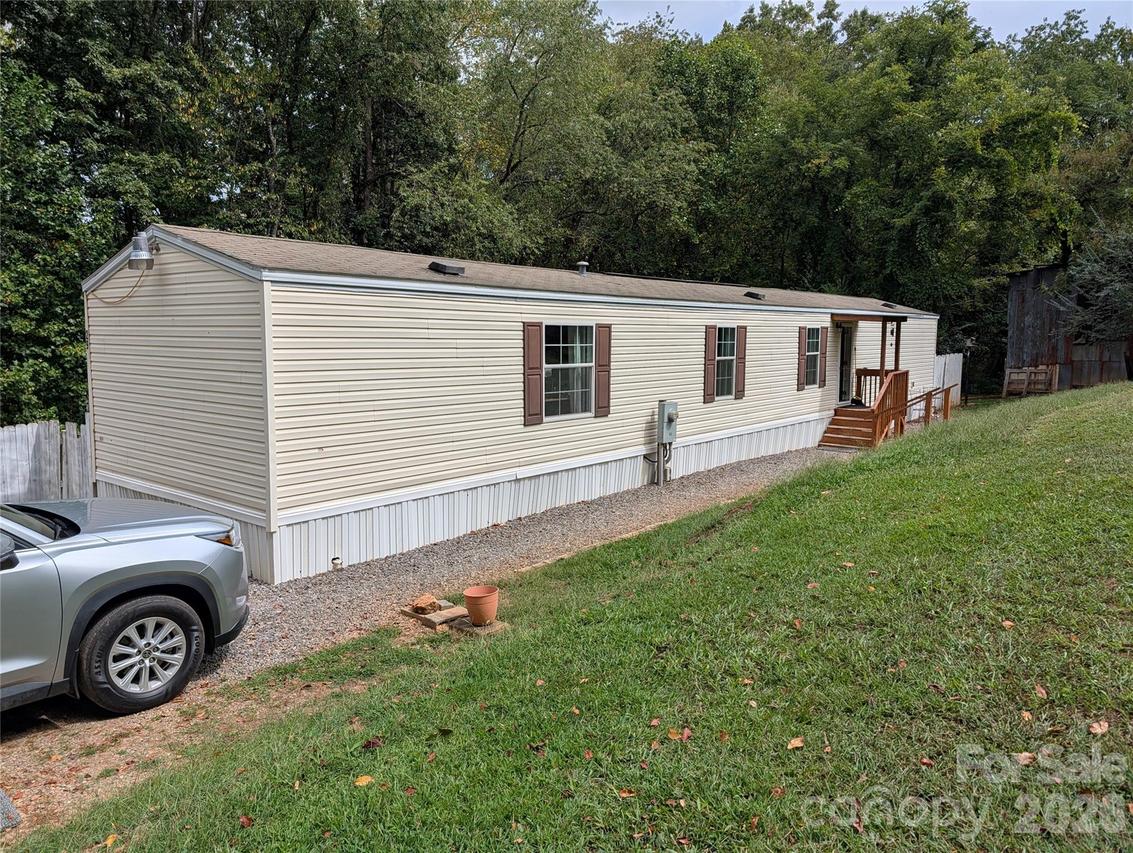 29 Herschel King Dr., Candler, NC 28715