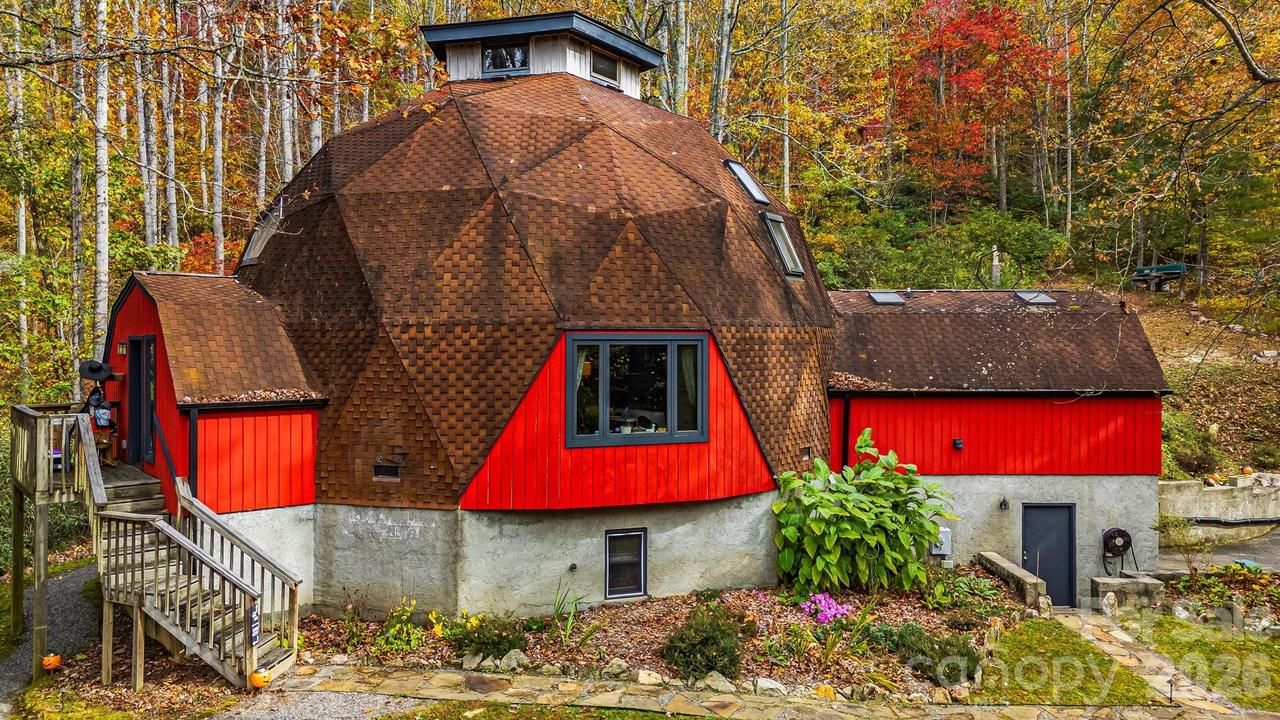 425 Bob Barnwell Rd., Asheville, NC 28803