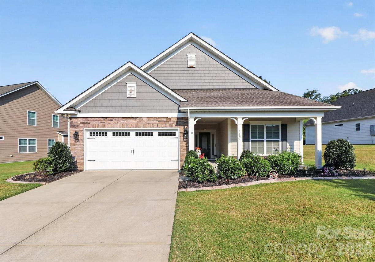 1407 Curling Creek Dr., Indian Trail, NC 28079