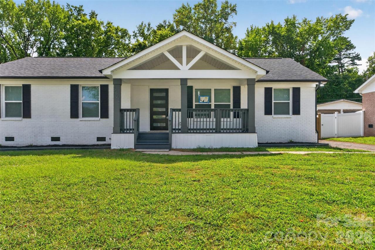 3001 Dalecrest Dr., Charlotte, NC 28269