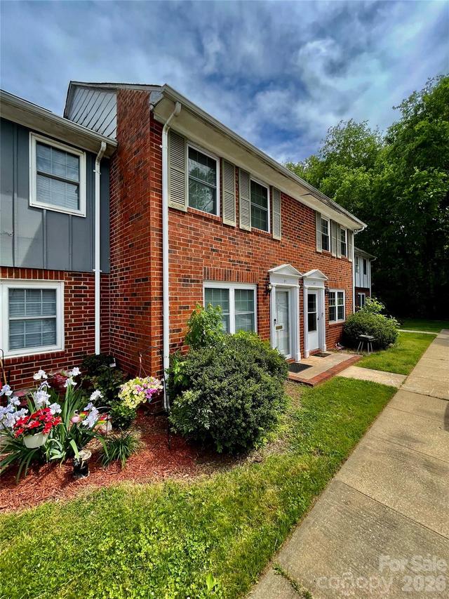 1300 Larchmont Pl. #311, Salisbury, NC 28144